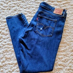 Levi's Strauss & Co 711 Skinny Jeans